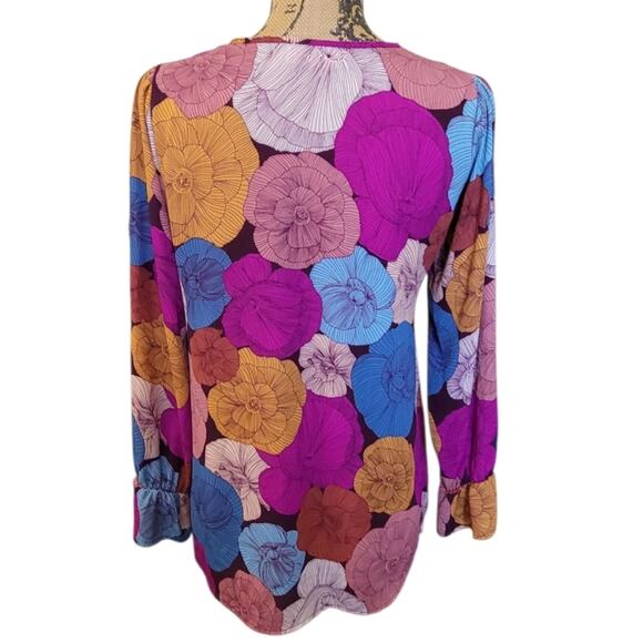 Small Renee C 70s Style Floral Print Long Sleeve V-neck Blouse, Purple Pink Blue - Picture 2 of 5